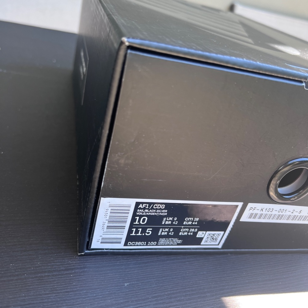 Men's CDG x NIKE Cut Off Air Force 1 Leather Sneakers - Picture 3 of 3